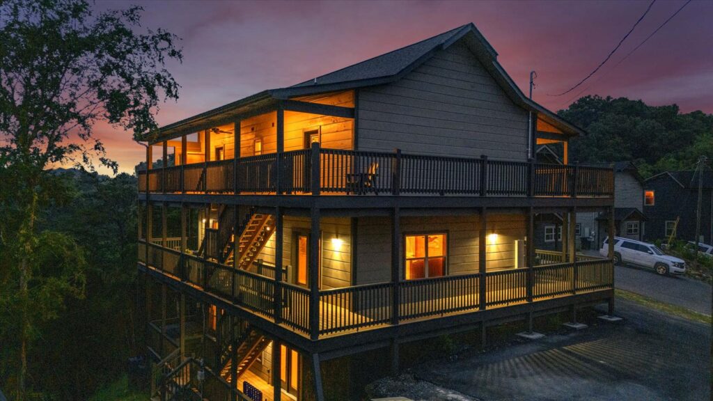 Falcon Heights (79) - Exterior