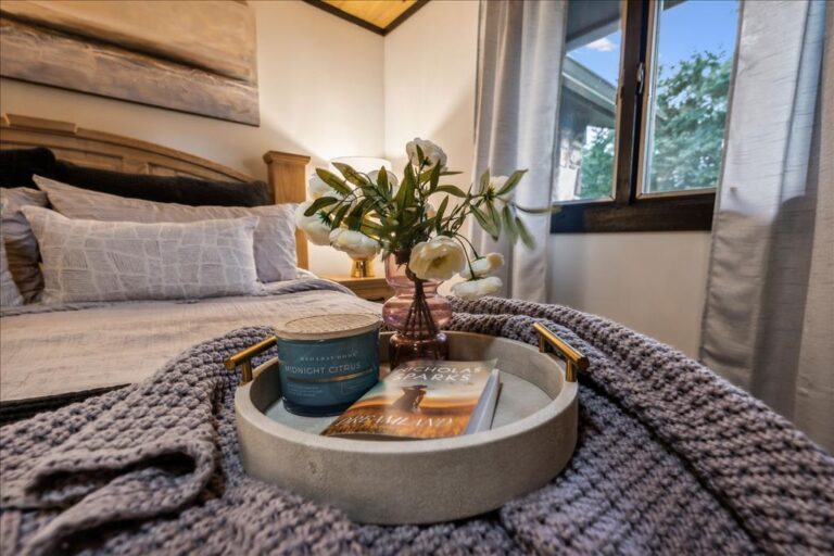 Livin' The Dream (28)