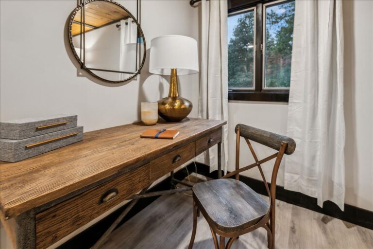 Livin' The Dream (34)