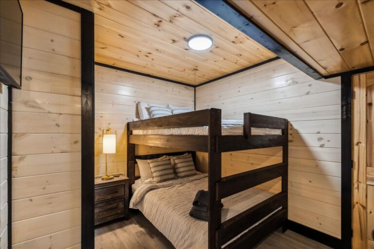 Livin' The Dream (51)