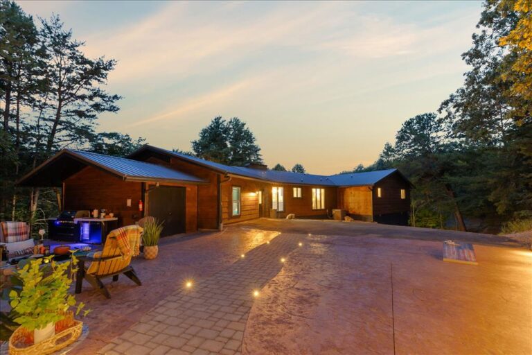 Livin' The Dream (97)