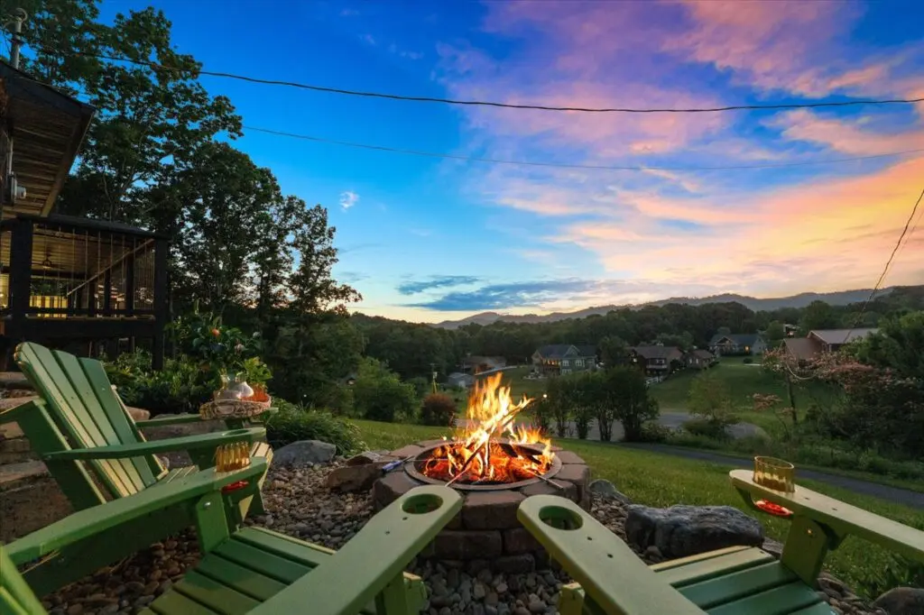 Smoky Mountain Cabin Rentals | Pet-Friendly & Family-Friendly Cabins