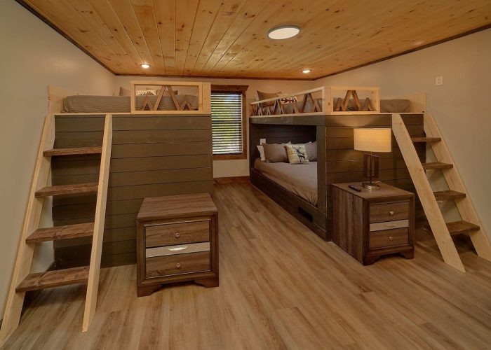 bedroom cabin with built in queen bunk beds