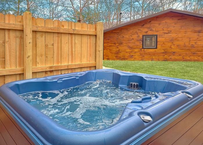 Private 5 bedroom cabin with hot tub