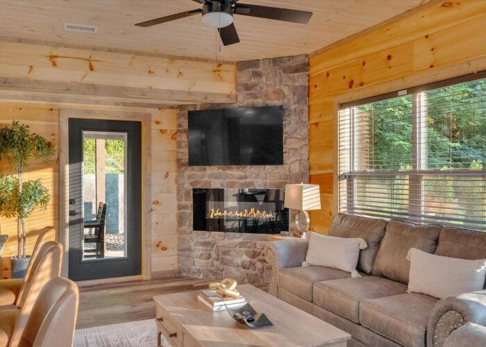 Bearfoot Bungalow (17)