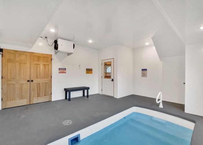 Gatlinburg cabin rental with Private Indoor Pool