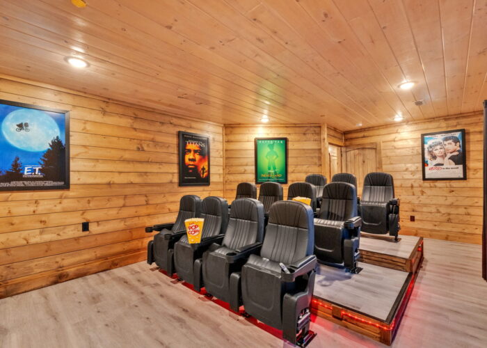 Top Notch (11) - Movie Theater