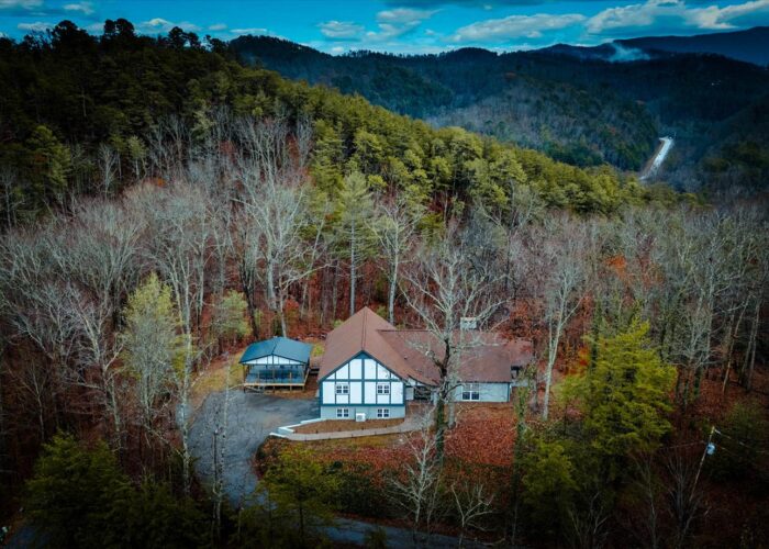 Whispering Pines (13) Mountain View