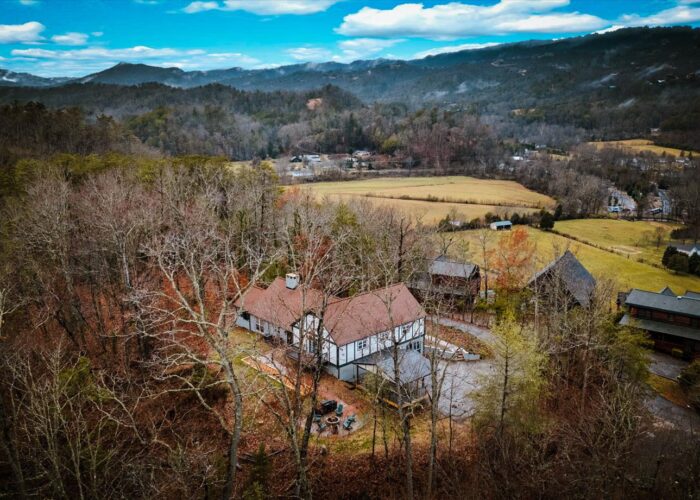 Whispering Pines (17) Mountain View