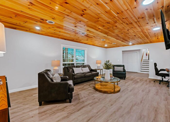 Whispering Pines (28) living room