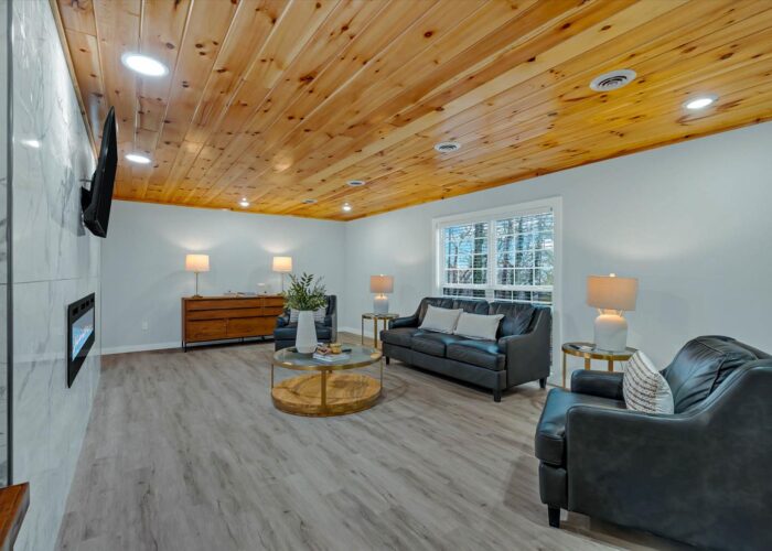 Whispering Pines (33) living room