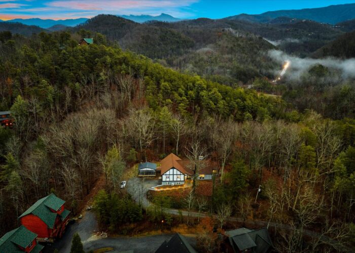 Whispering Pines (7) Mountain View