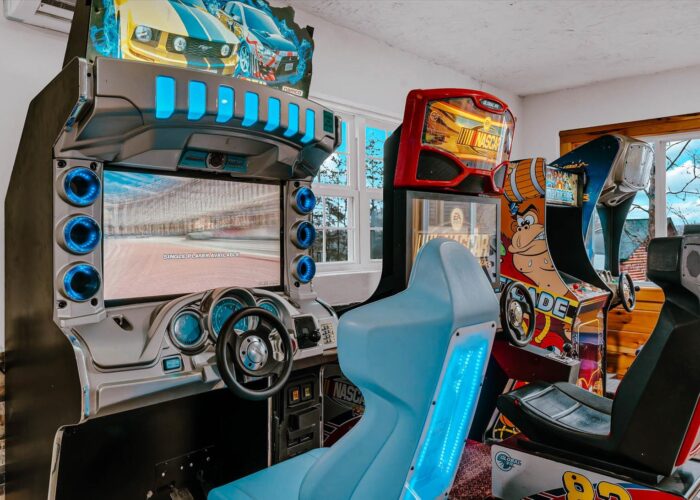 Whispering Pines (70) - Arcade